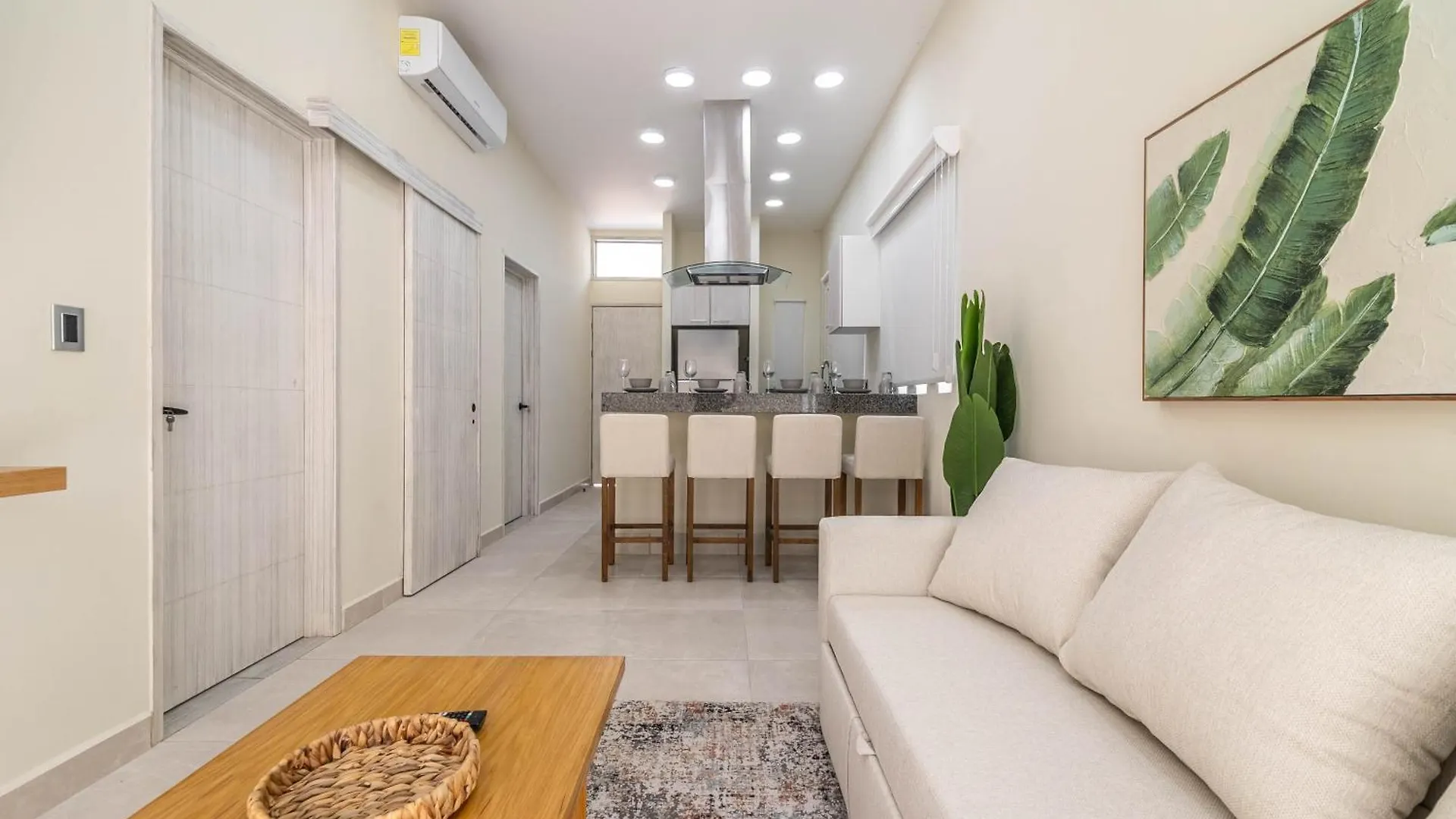 2 Bd With Balcony, Rooftop Pool, Hot Tub, Gym Playa del Carmen 0*,  Mexico